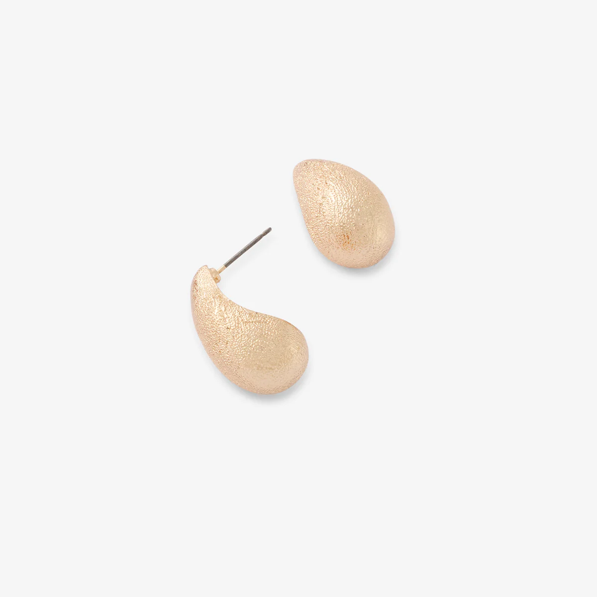 Boucles d’oreilles goutte effet sablé doré - Image 2