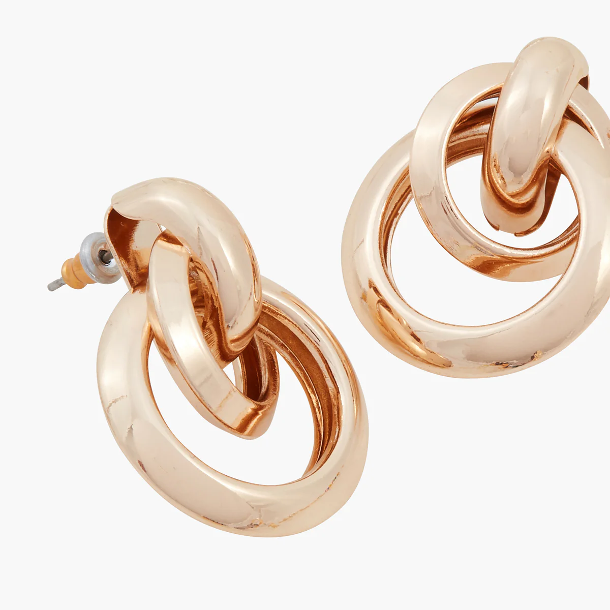 Boucles d'oreilles dorées anneaux entrelacés - Image 2