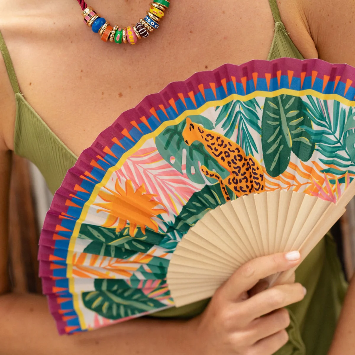 Éventail motif jungle - Image 4