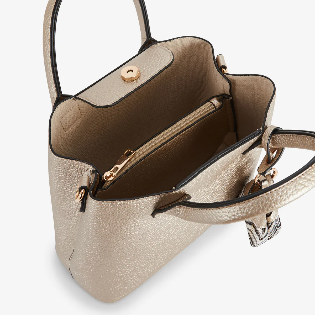Sac à main grainé doré avec grigri mini sac - Image 5